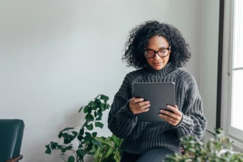 A women on an ipad